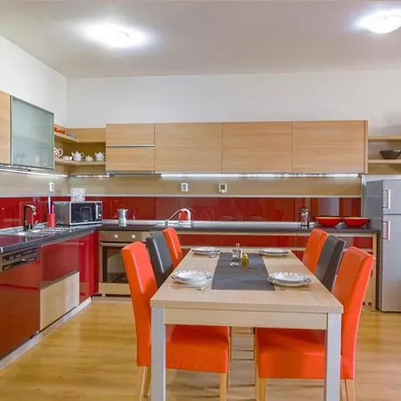 Apartman B8 Apartment